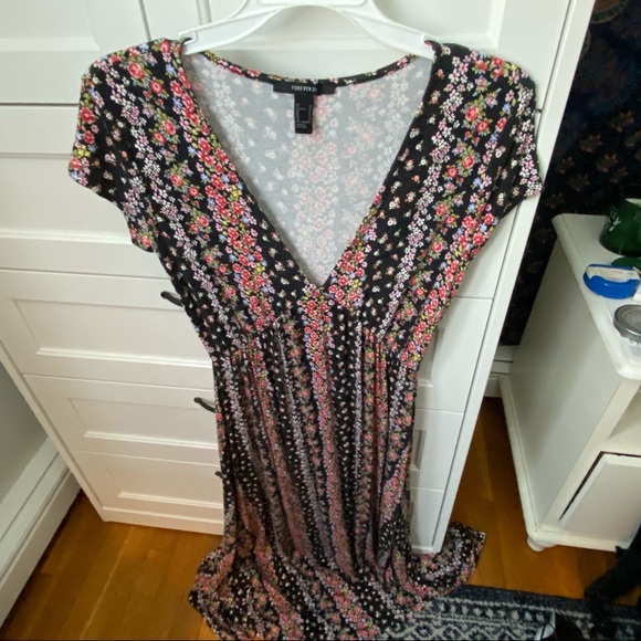 Forever 21 Long Maxi Dress - Picture 1 of 4